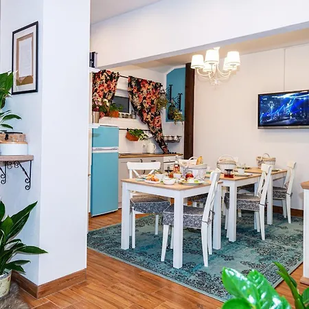 W Starej Karczmie - By Upstairs