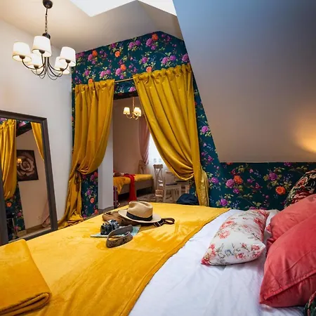 فندق مبيت وإفطار W Starej Karczmie - By Upstairs 4*