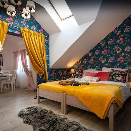 W Starej Karczmie - By Upstairs Bed and breakfast