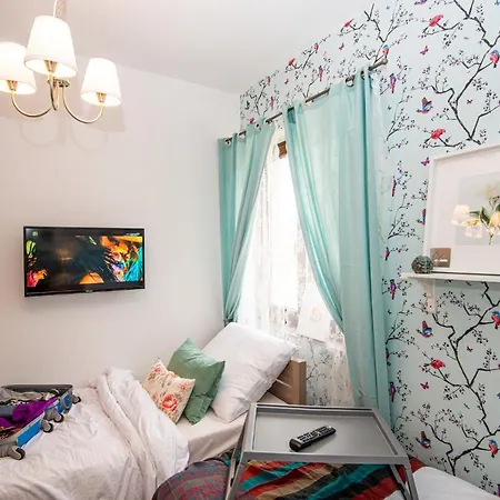 فندق مبيت وإفطار W Starej Karczmie - By Upstairs