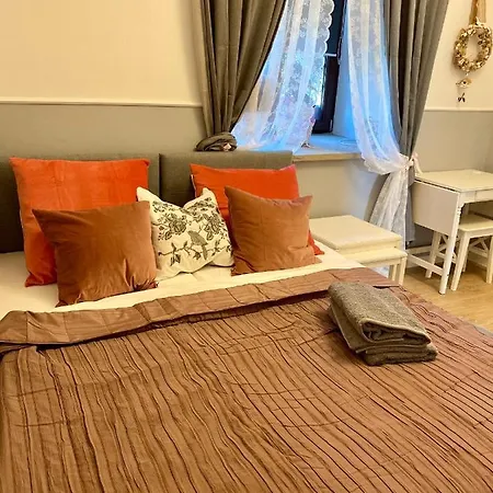 W Starej Karczmie - By Upstairs Bed & Breakfast Liszki