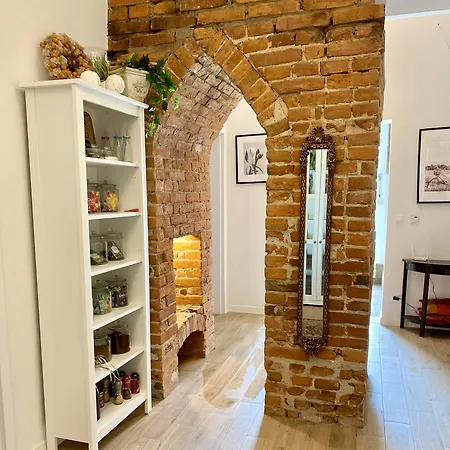 Bed & Breakfast W Starej Karczmie - By Upstairs Liszki