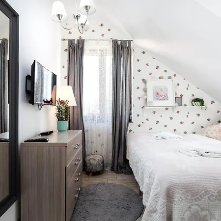 W Starej Karczmie - By Upstairs 3*