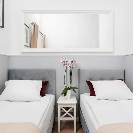 W Starej Karczmie - Free Parking - By Upstairs Bed & Breakfast