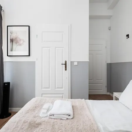 W Starej Karczmie - By Upstairs 3*